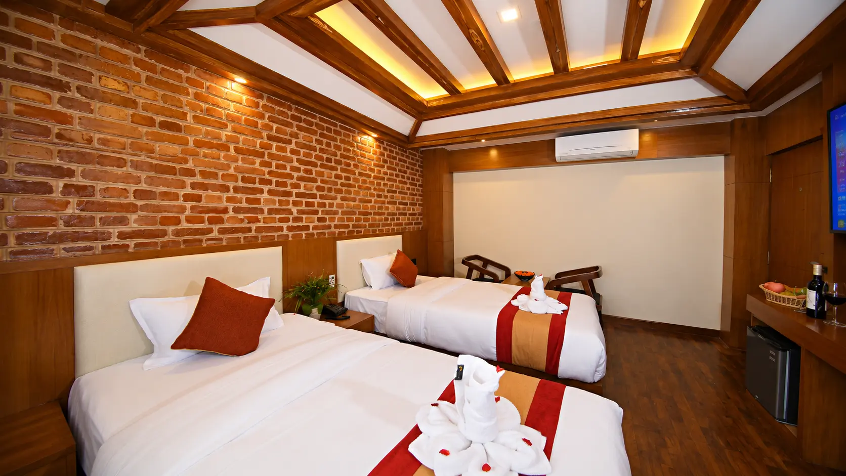 Business Hotels in Kathmandu — Hotel Thamel Park editorial